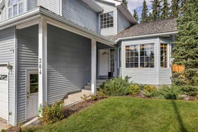 204 Cougar Point Rd, House detached with 3 bedrooms, 2 bathrooms and 4 parking in Canmore AB | Image 2