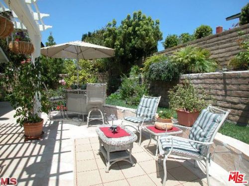 5241 W Goldenwood Dr, Inglewood, CA, 90302 | Card Image