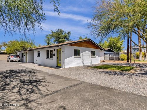 3116 N 39th St, Phoenix, AZ, 85018-6404 | Card Image