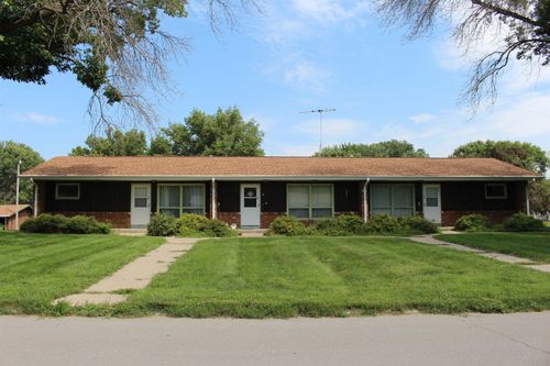 800 Valley View Dr, Ida Grove, IA, 51445-1743 | Card Image