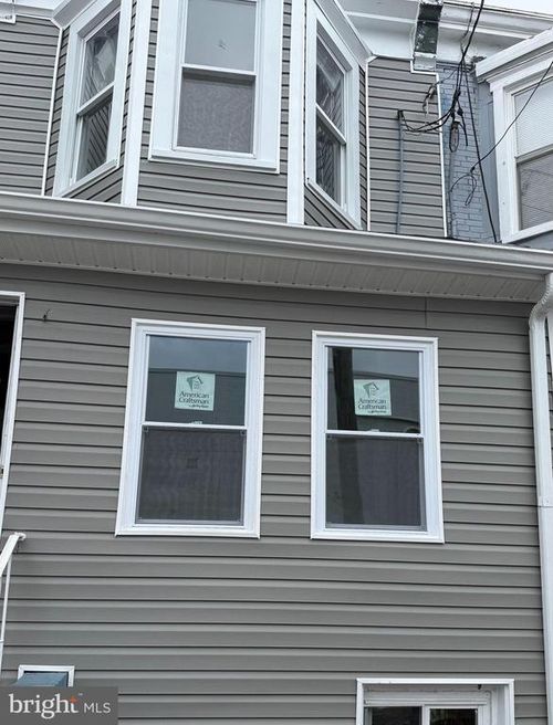 1325 Vandever Ave, WILMINGTON, DE, 19802-4621 | Card Image