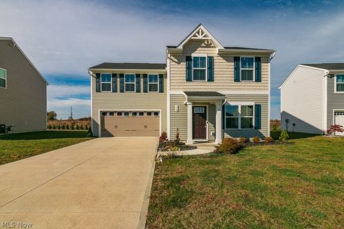 578 Cherrywood Ln, Painesville, OH, 44077-6178 | Card Image