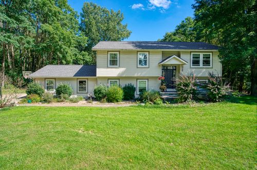 7375 Moeckel Road, Waterloo Township, MI, 49240 | Card Image