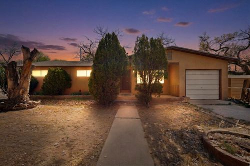 3956 Corrales Rd, Corrales, NM, 87048-9307 | Card Image