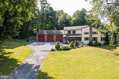 153 Stone Road, House other with 3 bedrooms, 2 bathrooms and null parking in WOMELSDORF PA | Image 2