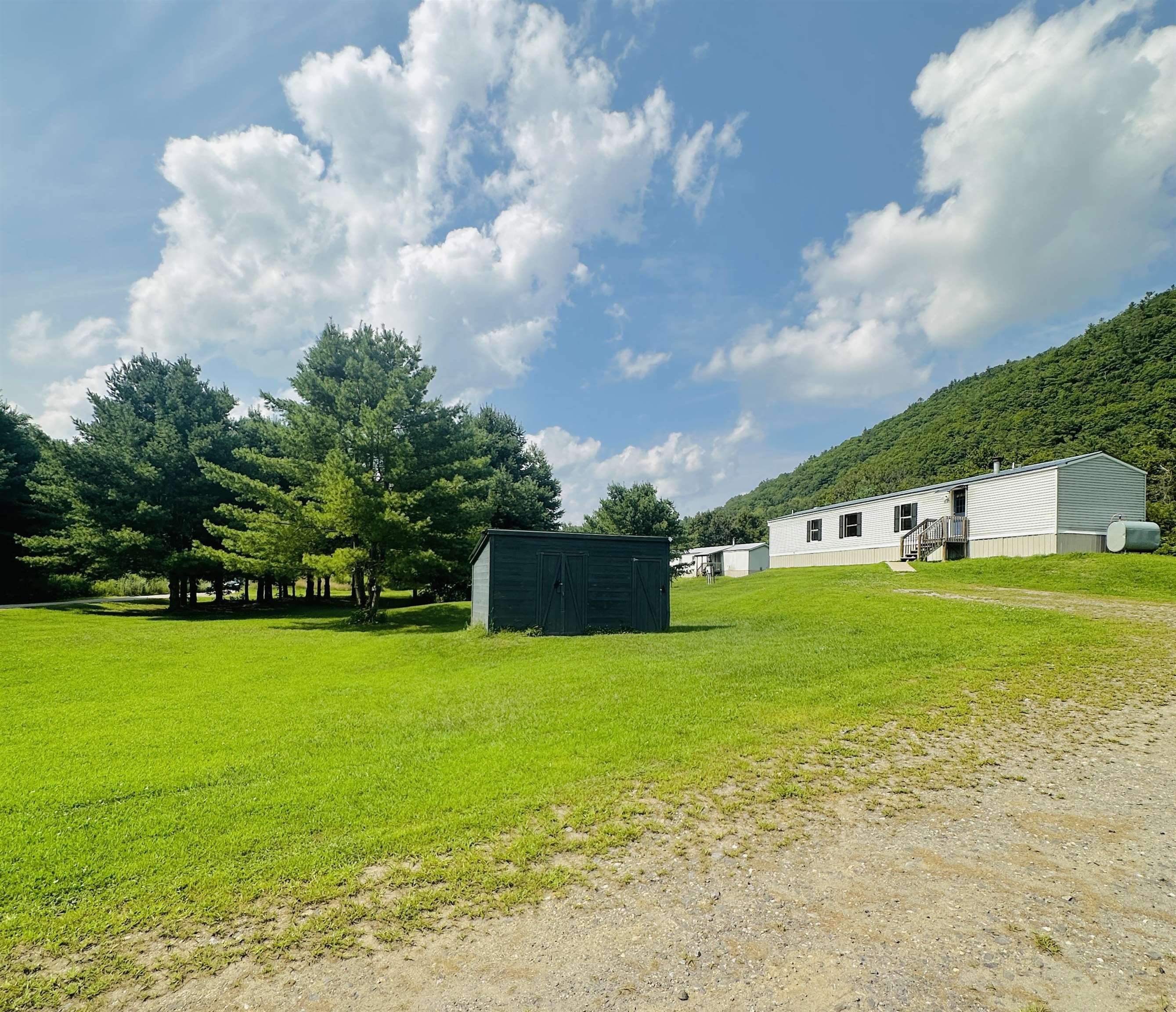Moses Ln, South Royalton, VT 05068