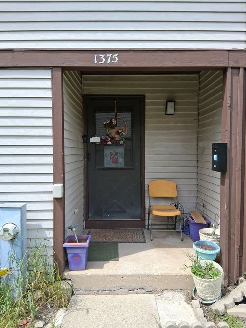 1375 Court Marguerite, Hanover Park, IL, 60133-5406 | Card Image