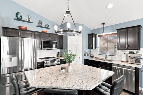 201 14th Ave Nw, Kasson, MN, 55944-1725 | Card Image