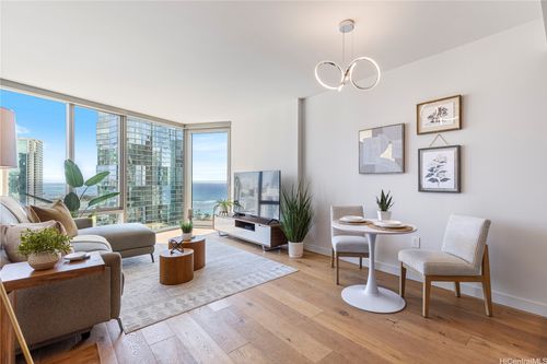 apt-2504-1001 Queen St, Honolulu, HI, 96814-5231 | Card Image