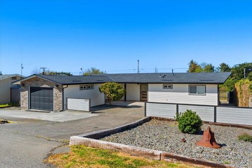 2533 Donna Drive, Eureka, CA, 95503 | Card Image