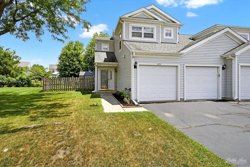 620 S Annandale Dr, Lake In The Hills, IL, 60156-6272 | Card Image
