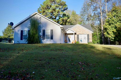 31 Cedarbrook Circle, Cleveland, AL, 35049 | Card Image