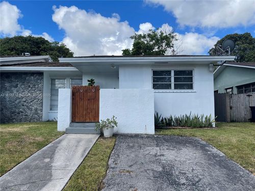 0-20520 Sw 92nd Pl, Cutler Bay, FL, 33189-2438 | Card Image