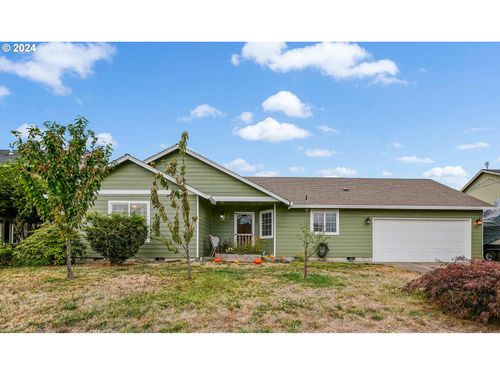 371 Hobson St, Stayton, OR, 97383 | Card Image