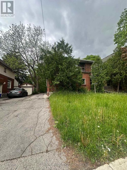 main-101 Oxford St W, London, ON, N6H1R8 | Card Image