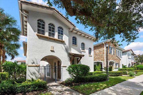 35 Stoney Dr, Palm Beach Gardens, FL, 33410-1558 | Card Image