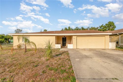 2414 Parkview Dr, Fort Myers, FL, 33905-1764 | Card Image