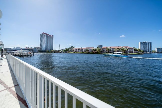 APT-508 - 3800 S Ocean Dr, Condo with 1 bedrooms, 2 bathrooms and null parking in Hollywood FL | Image 46