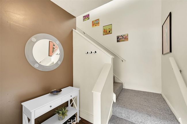 Private entry foyer | Image 13