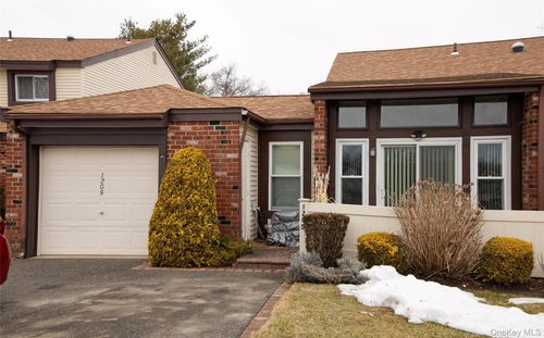 1205 Gotham Dr, Saint James, NY, 11780 | Card Image
