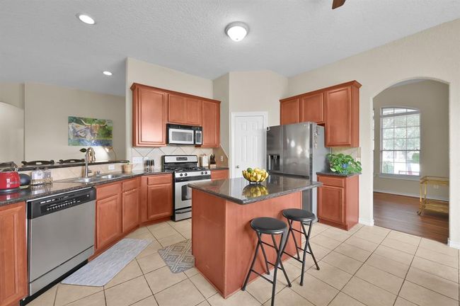 3307 Ellscott Ct, House other with 4 bedrooms, 2 bathrooms and 2 parking in Spring TX | Image 9
