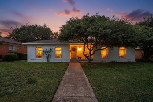 8411 Cadenza Ln, Dallas, TX, 75228-4920 | Card Image