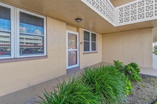 apt-123-4915 Bay St Ne, ST PETERSBURG, FL, 33703-4064 | Card Image