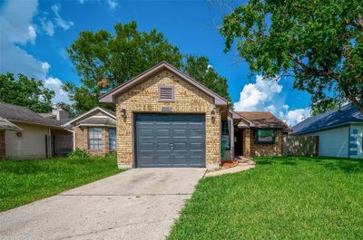 1051 Littleport Lane, House other with 3 bedrooms, 1 bathrooms and null parking in Channelview TX | Image 1