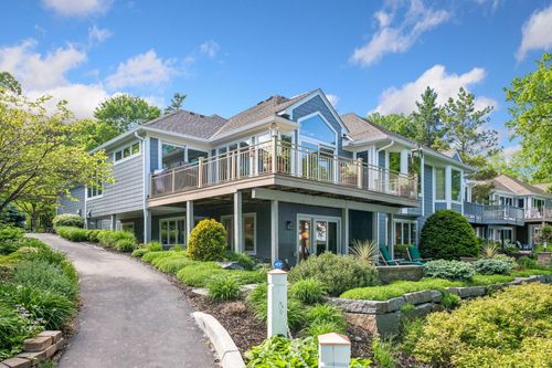 2948 Pelican Point Cir, Mound, MN, 55364-1954 | Card Image
