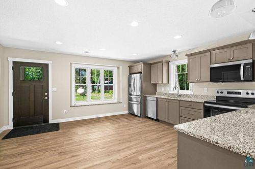 3138-3138 Maple Dr, Cloquet, MN, 55720-3339 | Card Image