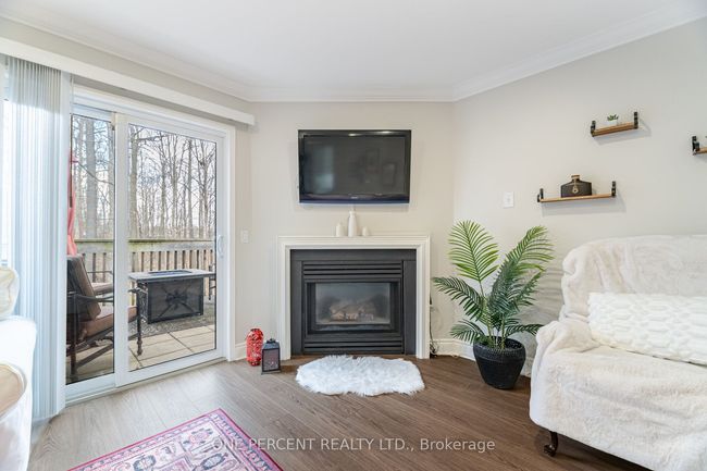 228 - 2110 Cleaver Ave, Condo with 3 bedrooms, 3 bathrooms and 1 parking in Burlington ON | Image 8