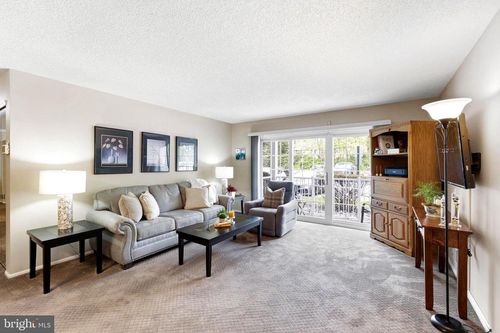 14 Cheverny Ct, Trenton, NJ, 08619-4712 | Card Image