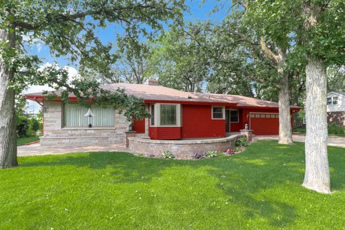 32827 River Oaks Ln, Saint Cloud, MN, 56303-9552 | Card Image