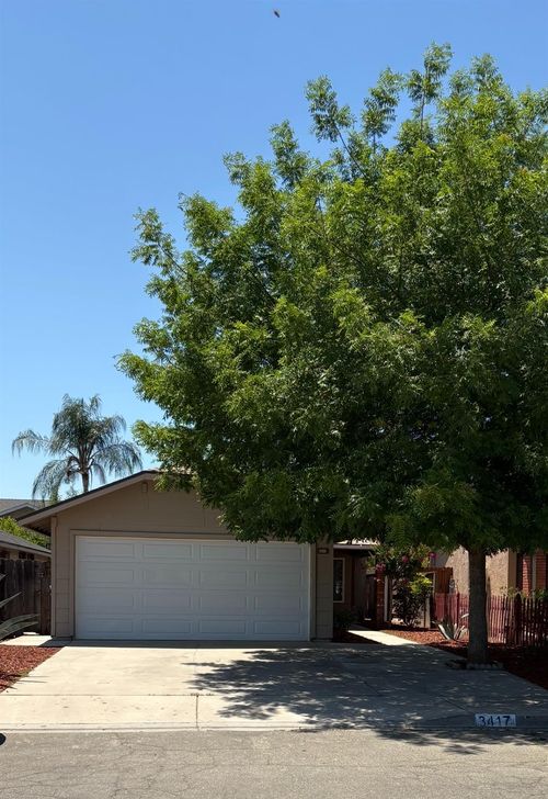 3417 Mitchell Ave, Selma, CA, 93662-4214 | Card Image