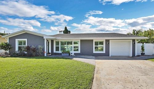 68 Azalea Cir, Tequesta, FL, 33469-2608 | Card Image