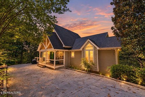 480 White Tail Ln, La Follette, TN, 37766-6777 | Card Image