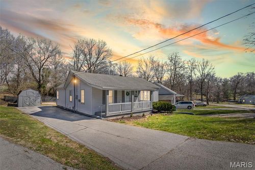 2425 La Salle Dr, Alton, IL, 62002-4827 | Card Image