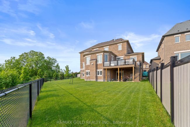 40 Autumn Olive Way, House other with 4 bedrooms, 6 bathrooms and 8 parking in Brampton ON | Image 31