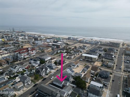 67 Farragut Ave, Seaside Park, NJ, 08752-1225 | Card Image