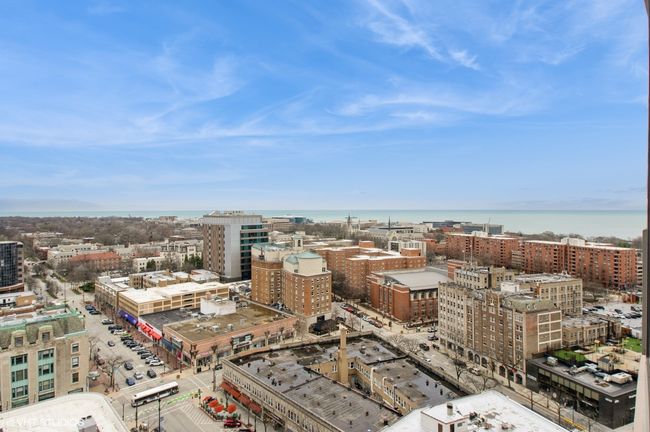 UNIT-1807 - 807 Davis St, Condo with 2 bedrooms, 2 bathrooms and 1 parking in Evanston IL | Image 13