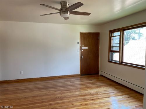 apt-3-28 Allen St, Irvington, NJ, 07111-4839 | Card Image