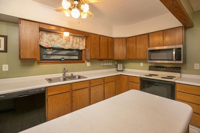 10-web-or-mls-10-Kitchen.jpg | Image 23