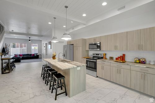4022 S Burch Creek Way, South Ogden, UT, 84405-2700 | Card Image