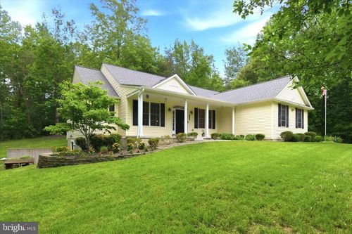 16447 Swans Rest Pl, Hughesville, MD, 20637-2973 | Card Image