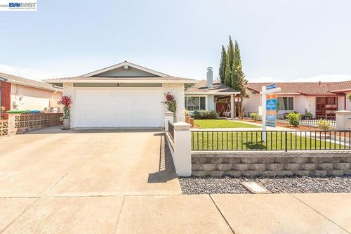 4339 Queensboro Way, Union City, CA, 94587-3845 | Card Image