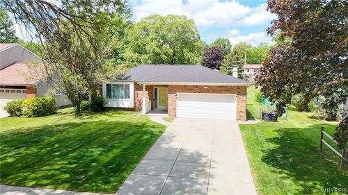 108 Christine Dr, Amherst, NY, 14228-1311 | Card Image