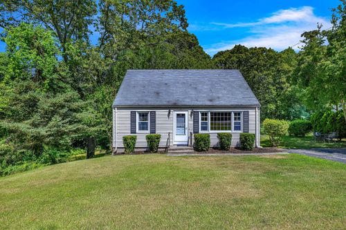 84 Pamela Ave, Groton, CT, 06340-3426 | Card Image