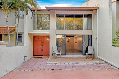 apt-6-8751 Gatehouse Rd, Plantation, FL, 33324-3144 | Card Image