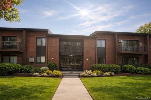 apt-2c-12 Charles Ln, Pomona, NY, 10970-3086 | Card Image