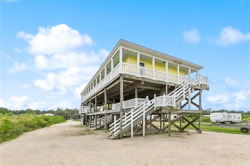 3513 Hopedale Hwy, Saint Bernard, LA, 70085-4749 | Card Image